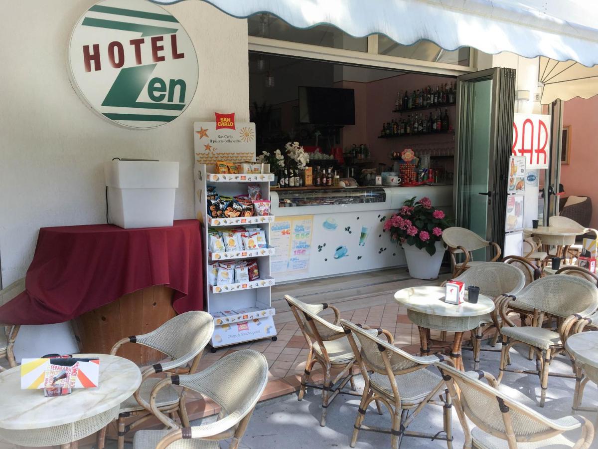 Hotel Zen Lignano Sabbiadoro Bagian luar foto