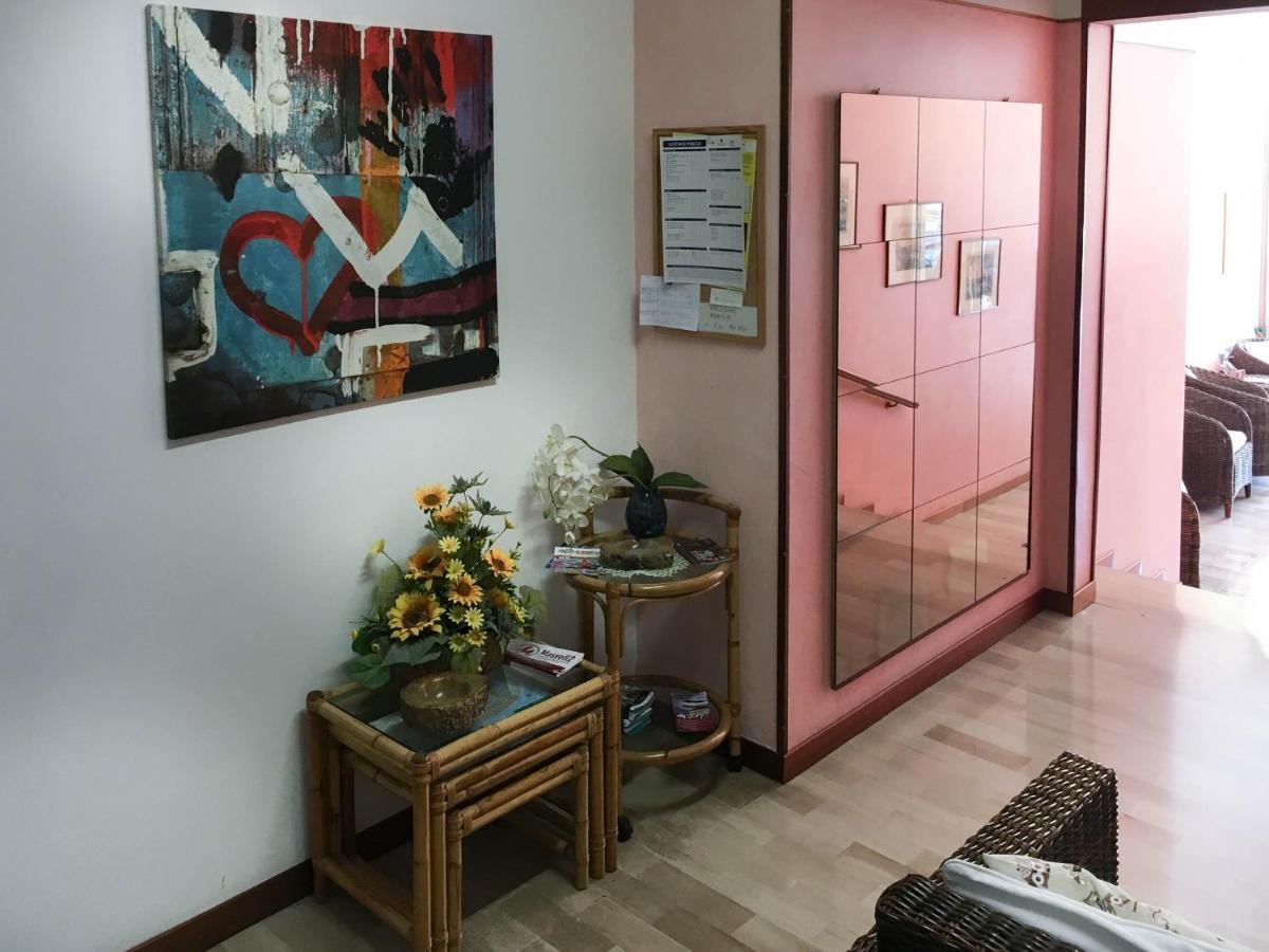 Hotel Zen Lignano Sabbiadoro Bagian luar foto