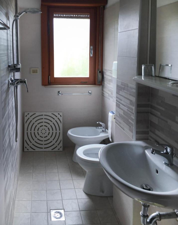 Hotel Zen Lignano Sabbiadoro Bagian luar foto